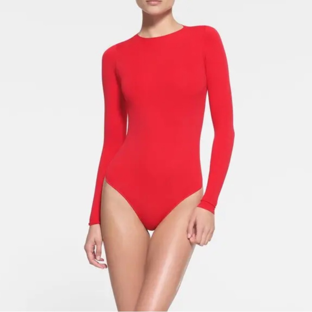 SKIMS NBW Essentials Crew Neck Long Sleeve Bodysuit 2X